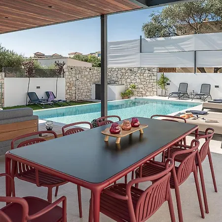 Villa Avrilia Seaside Heated Pool Almirida