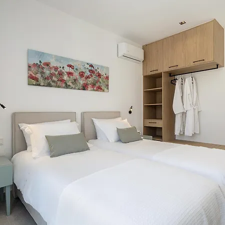 Avrilia Seaside Heated Pool * Almirida
