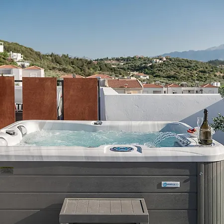 Avrilia Seaside Heated Pool *